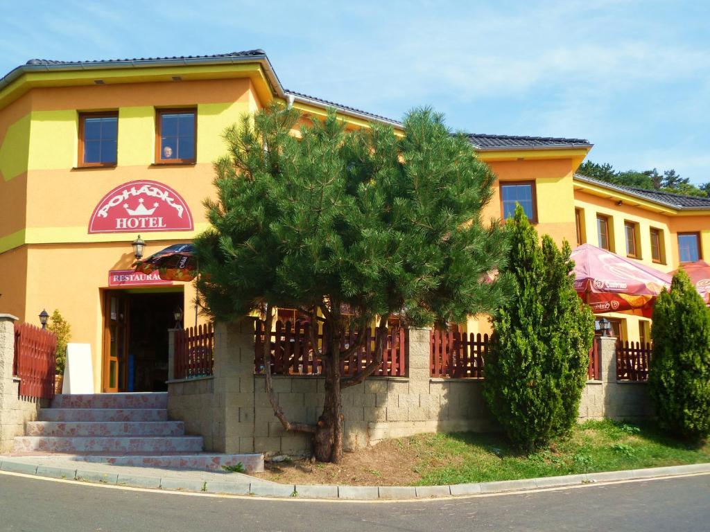 Hotel Pohadka Most Buitenkant foto