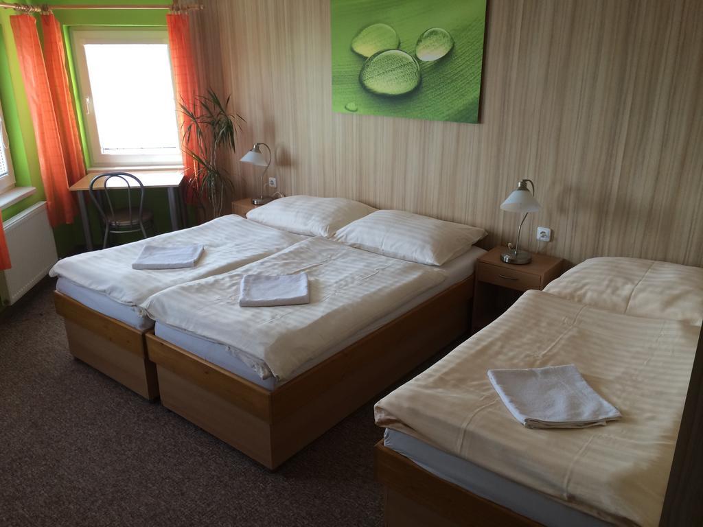Hotel Pohadka Most Kamer foto